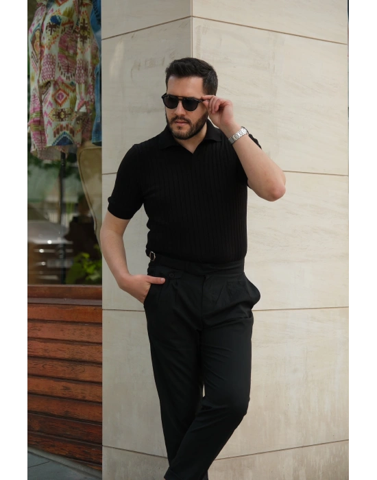 Siyah Yakalı Triko T-Shirt