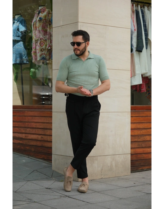 Yeşil Yakalı Triko T-Shirt