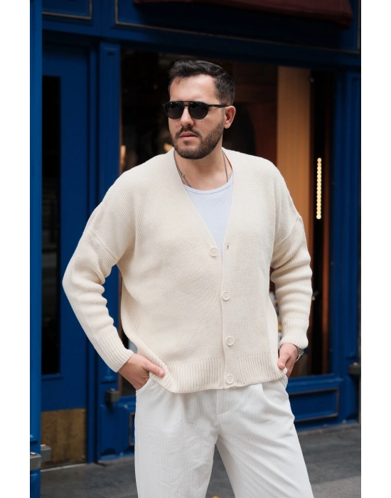 Bej Düğmeli Oversize Örme Hırka