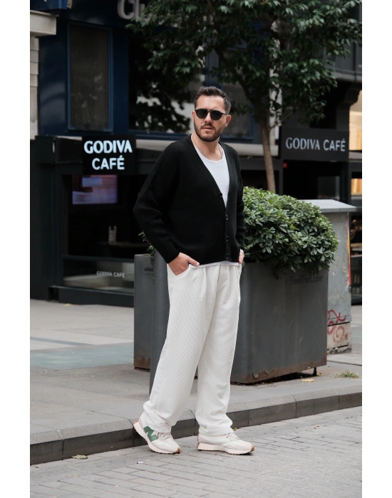 Düğmeli Örme Hırka