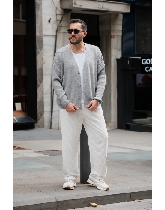 Gri Düğmeli Oversize Örme Hırka