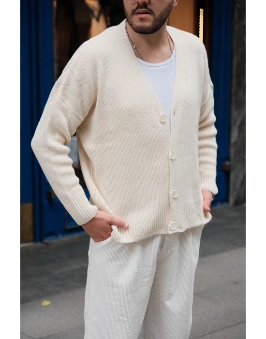 Bej Düğmeli Oversize Örme Hırka