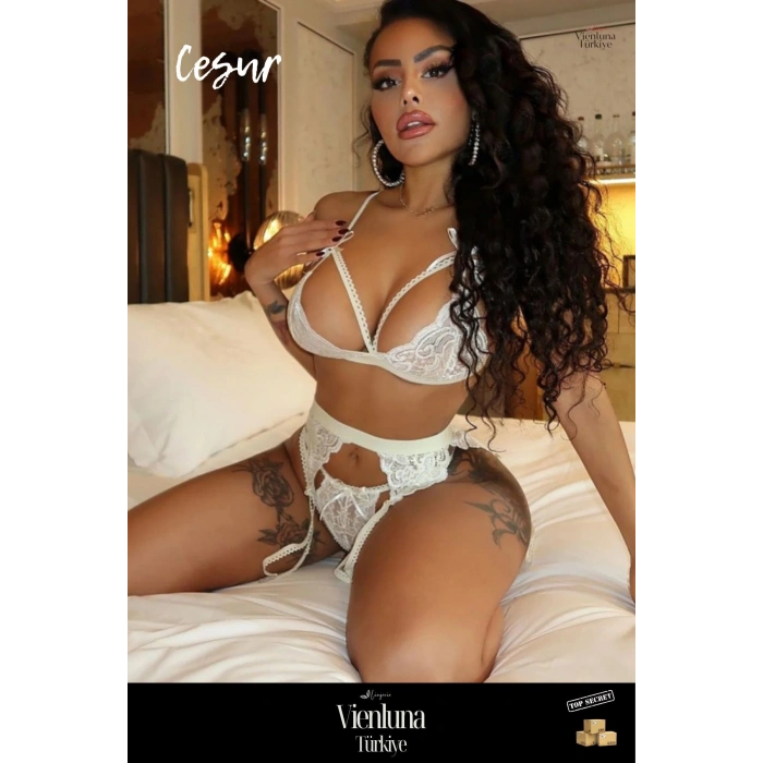 Premium Seri Özel Fantezi Modern Şık Erotik Çekici Seksi Özel İddialı Zarif Dantelli Jartiyer Takımı