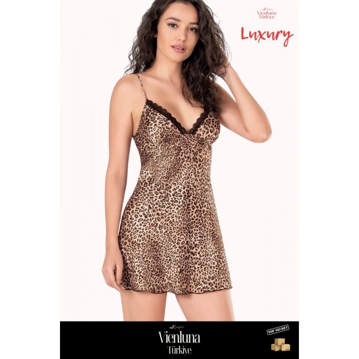 Premium Seri Çok Şık Çekici Lüks Zarif Modern Fantezi Erotik Seksi Rahat Leopar Kısa Saten Gecelik