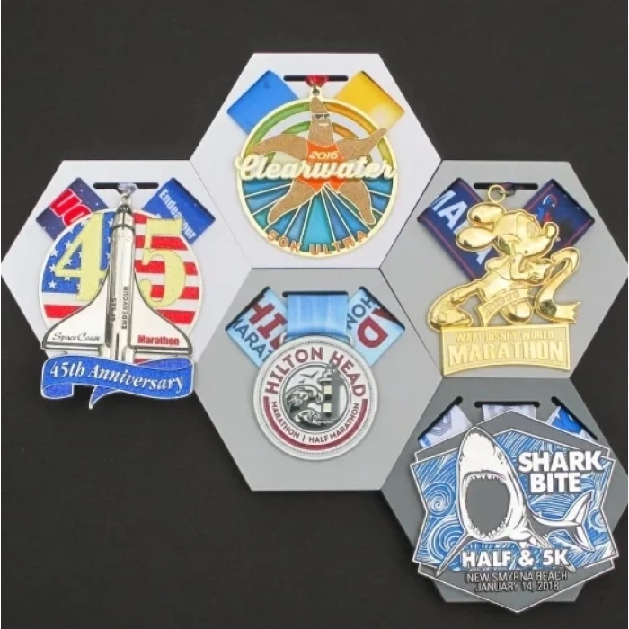 Modüler Altıgen Madalya Sergileme Standı - Mıknatıslı Petek Tasarım Madalya Askısı ve Panosu