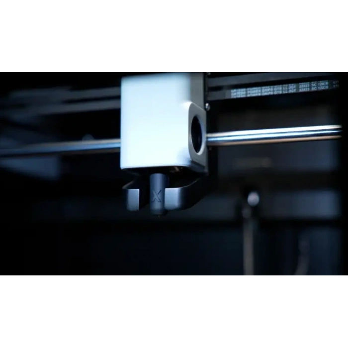 Zaxe X4 Yüksek Hızlı Profesyonel 3D Yazıcı - 600 mm/sn Hız - AI Destekli & Yerli Üretim - Endüstriyel Performans