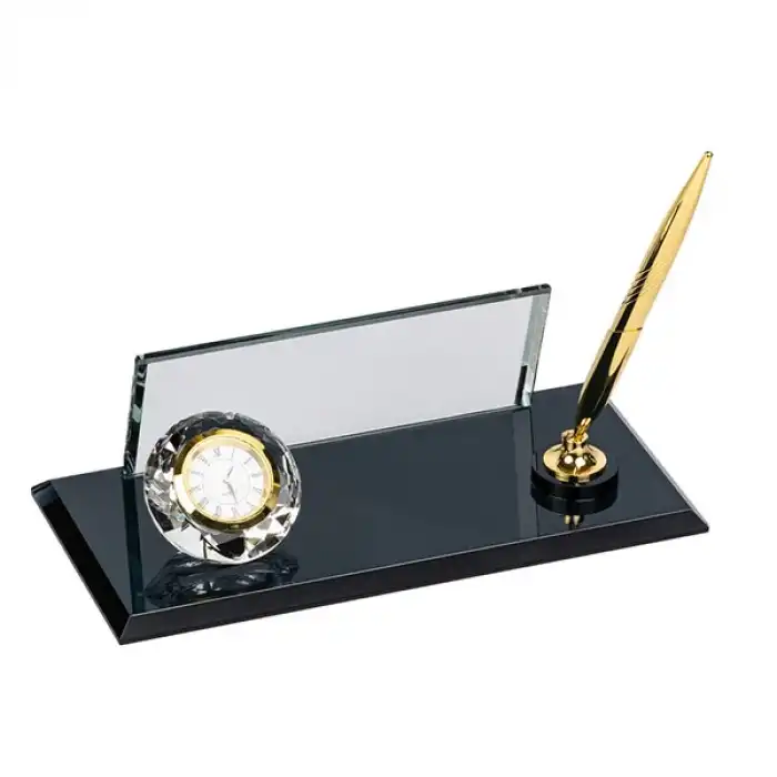 Kristal Masa İsimliği 2