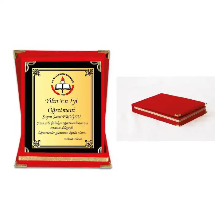 Yılın Öğretmeni İsimli Plaketi