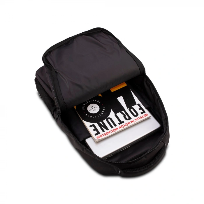 Classone W500 15.60 inch Mila Serisi Ki3-01-003 Network 4  Serisi – Reflektörlü- Lenovo,Hp,Asus,Monster,Macbook,Mac Air Uyumlu Laptop Sırt Çantası – Siyah