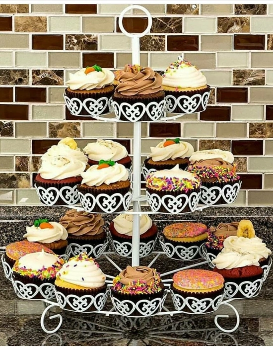 24 LU METAL CUPCAKE STANDI