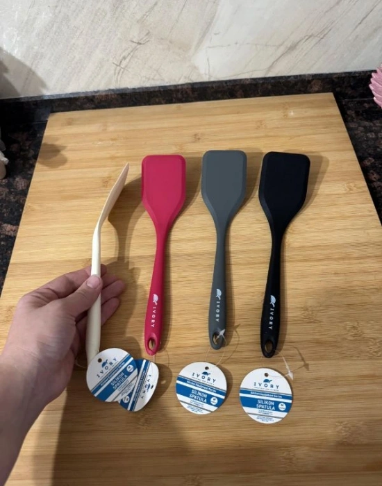 İvory Silikon Pişirme Pasta Spatulası Gri