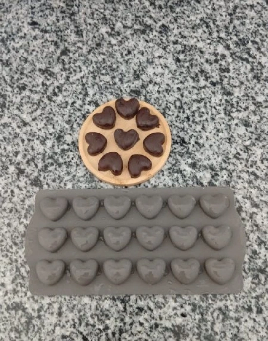 Kırmızı Kalpli Çikolata Kalıp