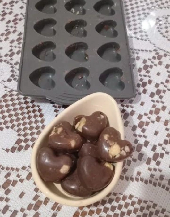 Kırmızı Kalpli Çikolata Kalıp