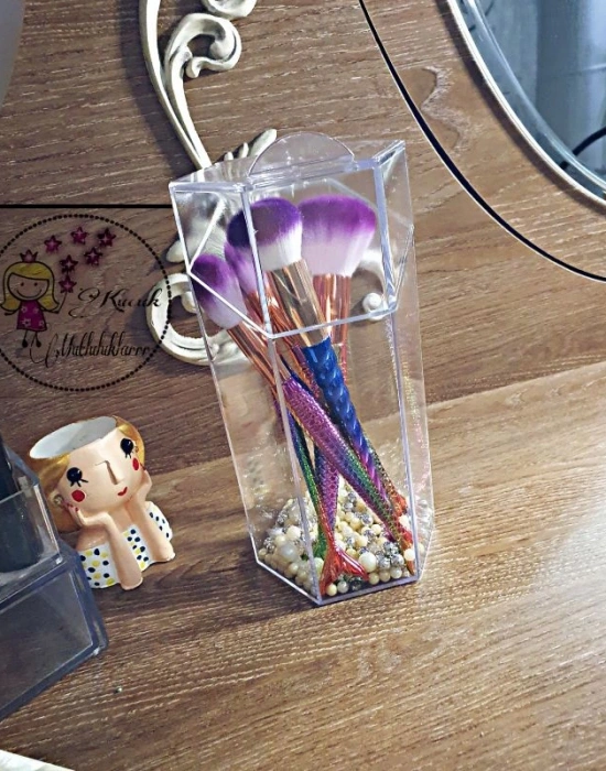 Kapaklı Akrilik Kozmetik Fırça Organizatörü