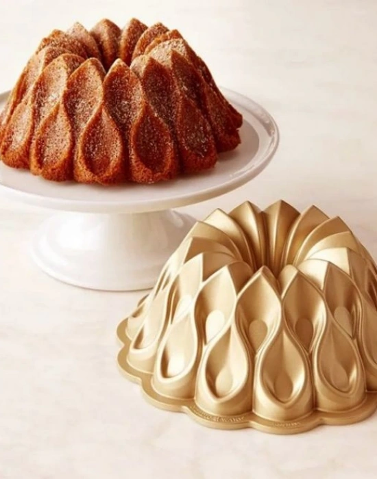 Maas Nilüfer Döküm Kek Kalıbı Gold