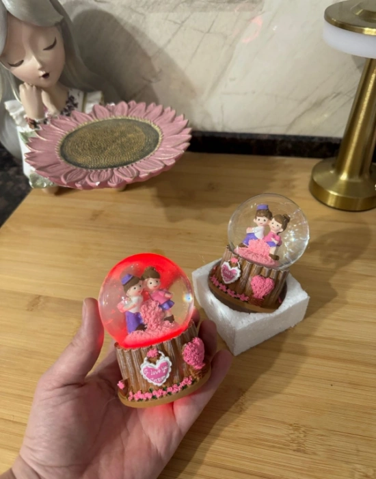 Işıklı Kar Küresi Mini Boy 10 x 6.5 CM A-B 9549