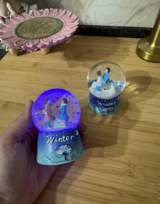 Işıklı Kar Küresi Mini Boy 10 x 6.5 CM A-B 9551