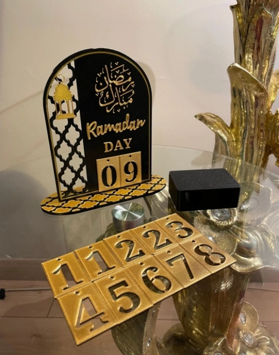 Siyah Ramazan Takvimi Masaüstü Dekoru