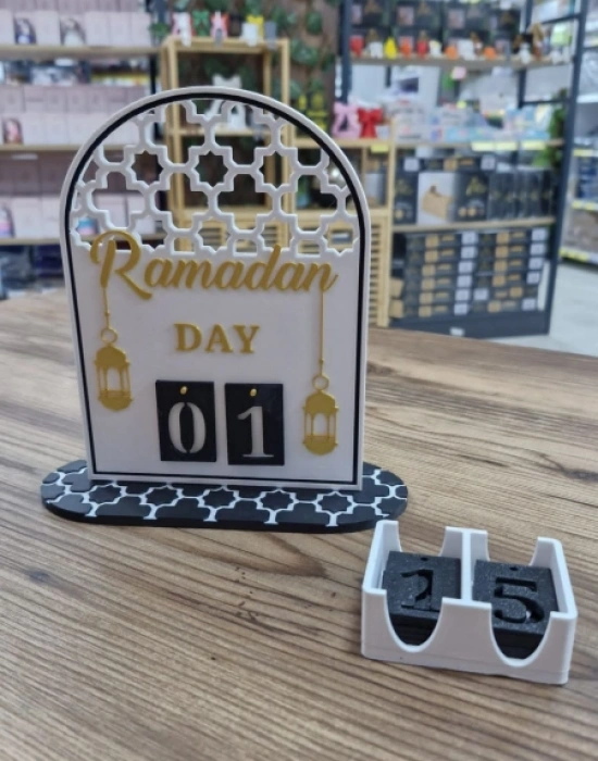 Beyaz Ramazan Takvimi Masaüstü Dekoru