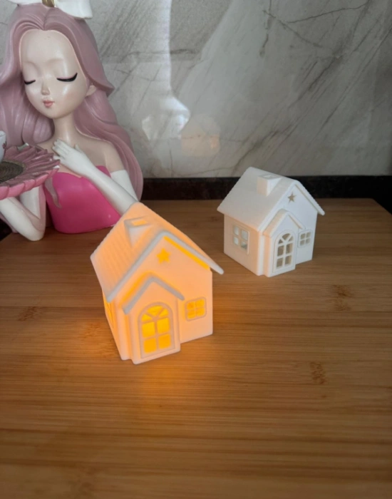 Km Group Ev Model Işıklı Mumluk 9 x 7 Cm