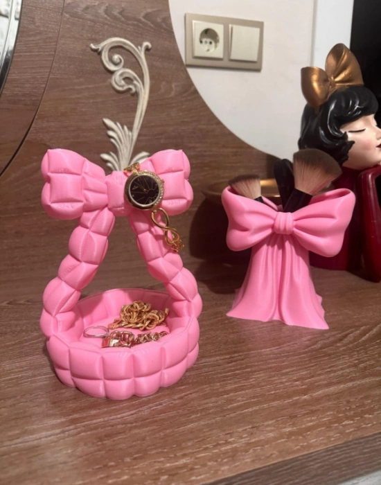 Km Group Fiyonk Model Fırçalık Kalemlik Makyaj Organizeri 14  x 13 Cm