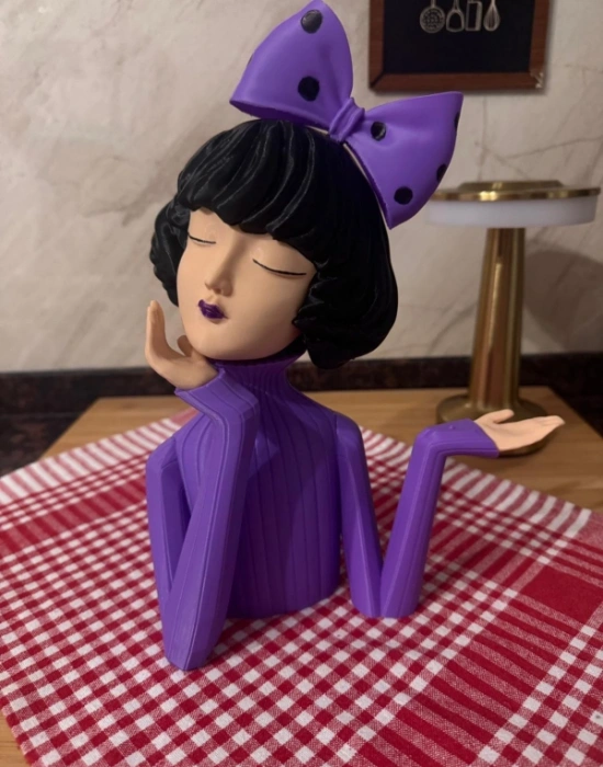 Km Group 27 Cm Büyük Boy Kız Tepsi Tutan Obje Kız Figürü