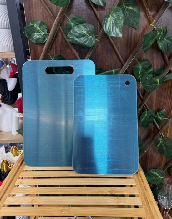 B. Küçük Boy Paslanmaz Çelik Kesim Panosu 20 x 30 Cm