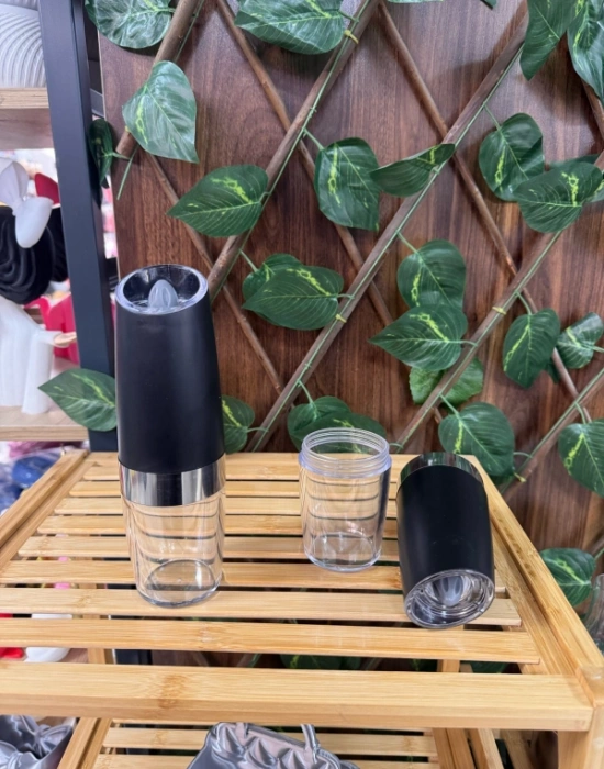 Otomatik Siyah Baharat Öğütücü Plastik