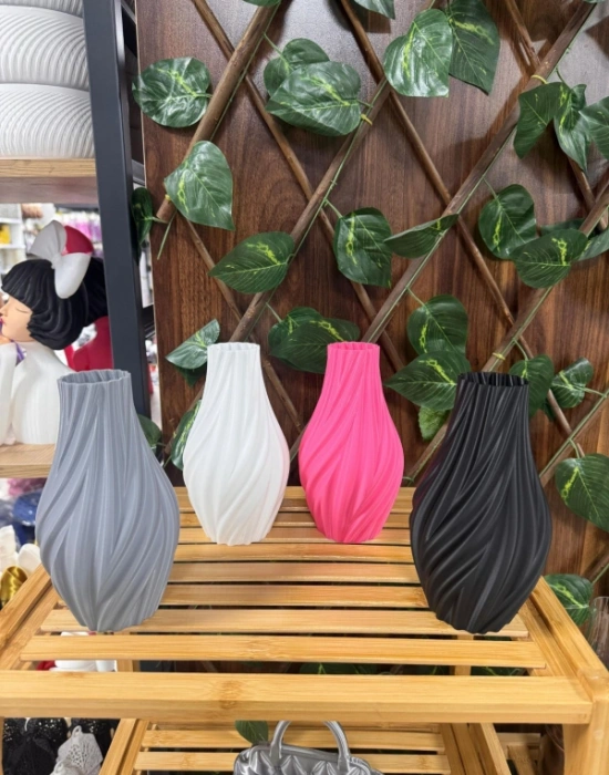 Km Group Renkli İnce Çizgi Detaylı Vazo 18 X 7 CM