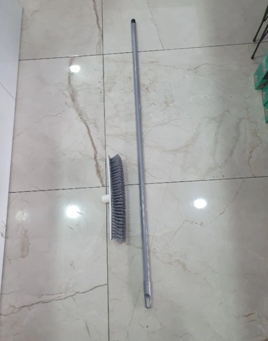 Sert Uçlu Beyaz Yer Zemin Fırçası Çekçekli