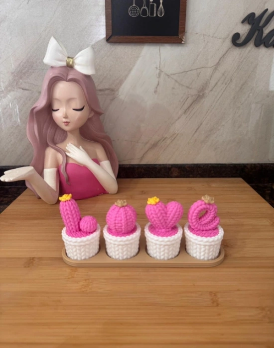 Km Group Love Yazılı Saksılı Biblo Obje 20 x 8 cm