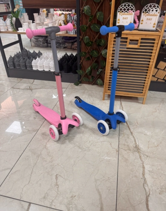 3 Tekerlekli Çocuk Scooter 40 kg Taşıma Kapasiteli