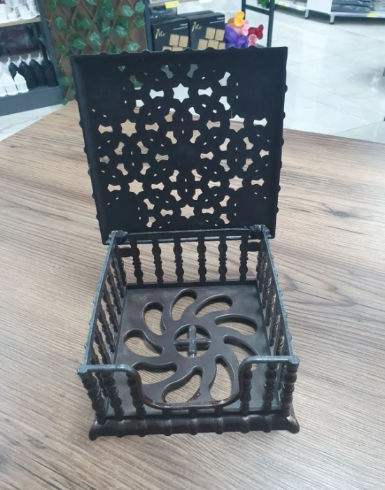 Plastik Eski Model Kare Peçetelik