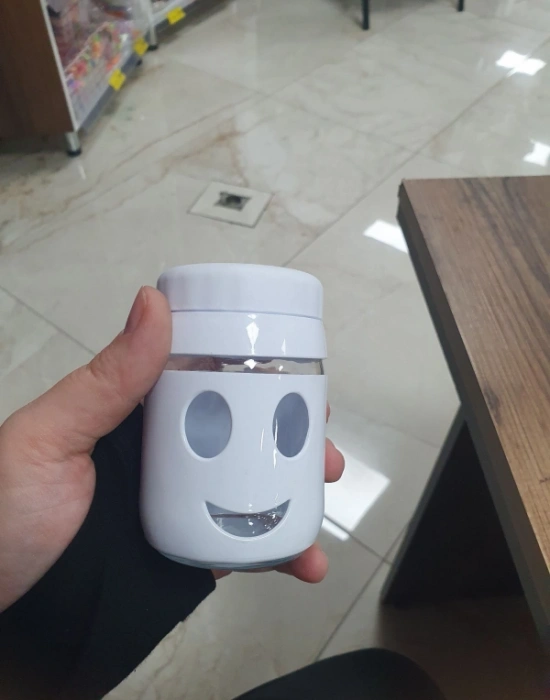 Gülen Yüzlü Tuzluk Beyaz