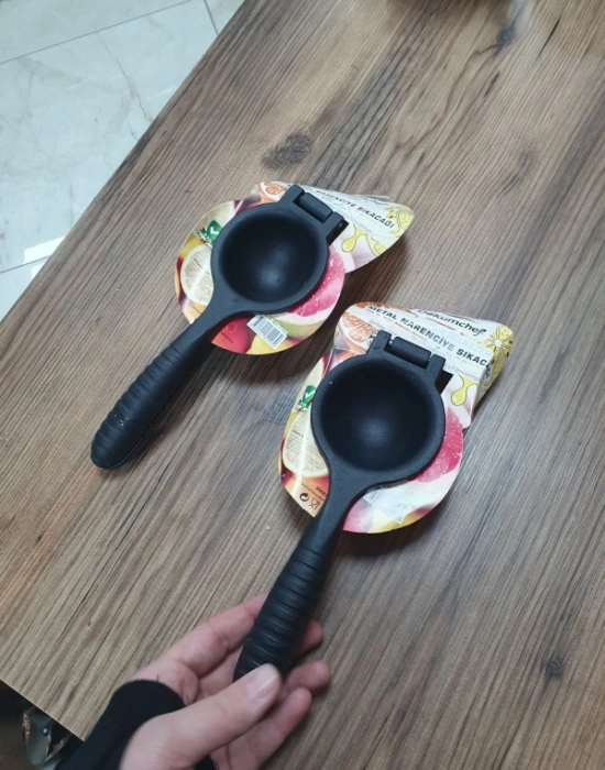 Döküm Limon Sıkacak Siyah