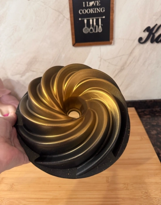 Chefiora Marka Döküm Rüzgar Gülü Kek Kalıbı