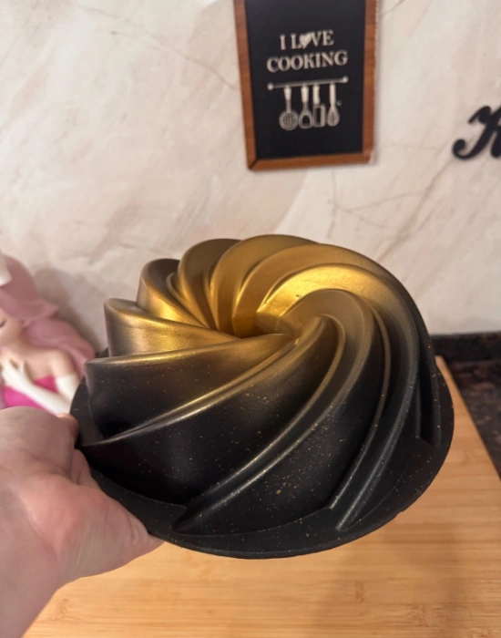 Chefiora Marka Döküm Rüzgar Gülü Kek Kalıbı