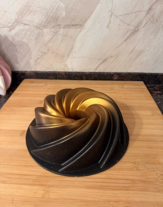 Chefiora Marka Döküm Rüzgar Gülü Kek Kalıbı