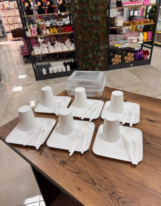 T. 32 Parça Piknik Seti Beyaz Renk Kare