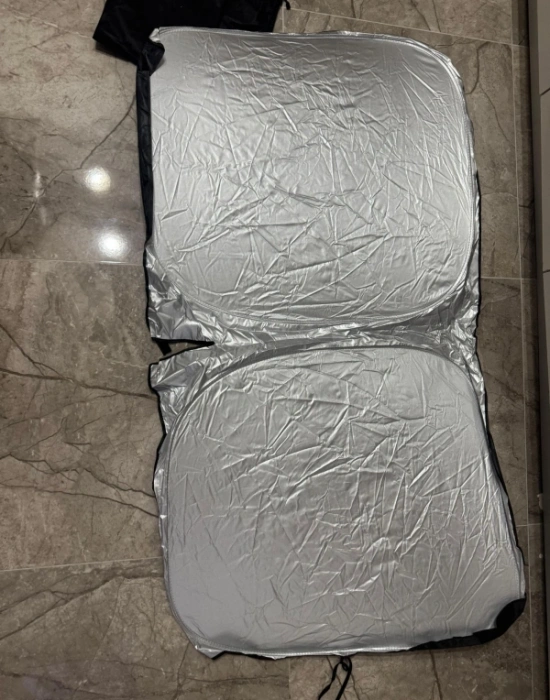 Özel Çantalı Katlanabilir Araç Önü Cam Güneşlik