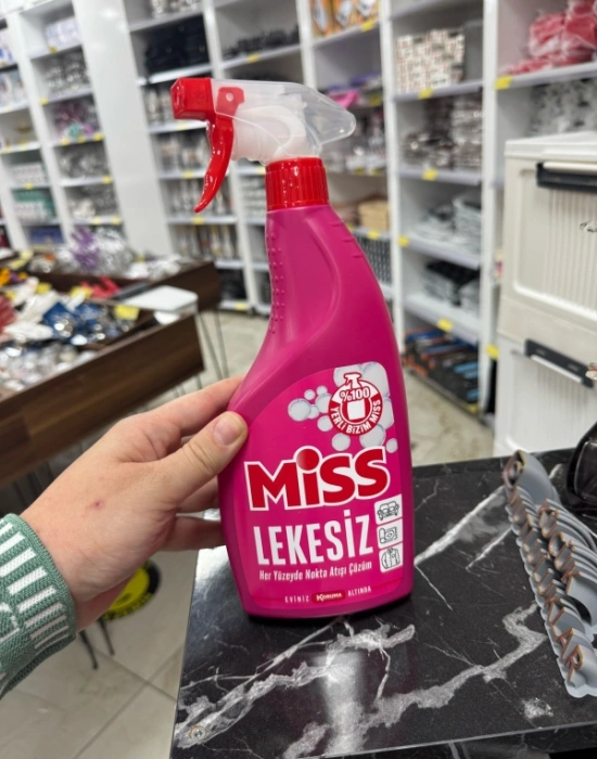 Miss Lekesiz Leke Çıkarıcı Sprey  Her Yüze Uygun 750 ML