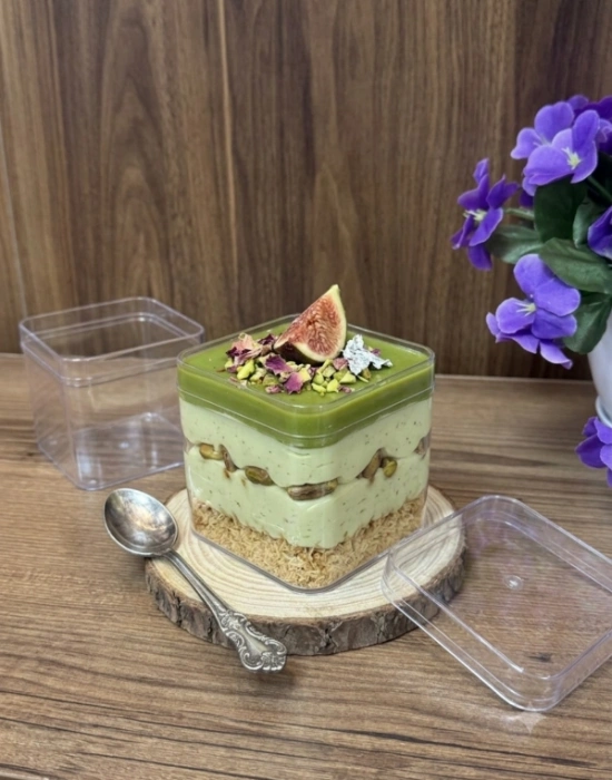 Sert Mika Plastik 6lı Kare Tiramisu Cup 250 cc  Şeffaf Kapaklı Sunum Kabı Tatlı & Meze ve Salata Kap