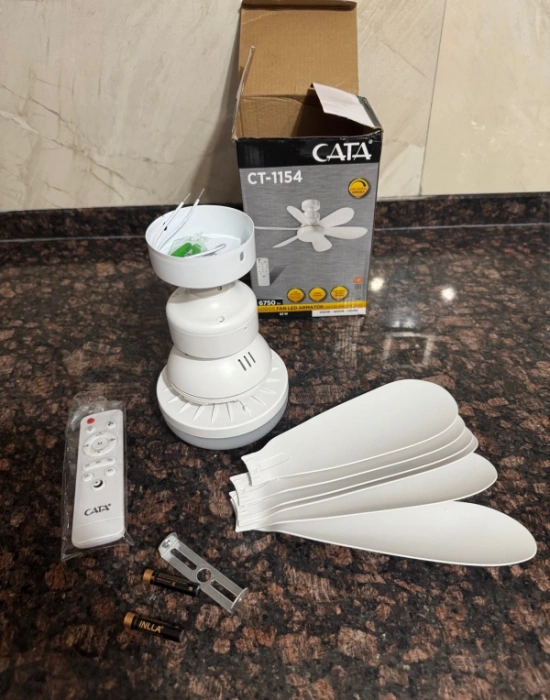 6 Kanatlı Led Lamba 3 Kademe 3 Renk Işıklı Sessiz Tavan Vantilatörü Kumandalı Tavan Fanı Led Ampül