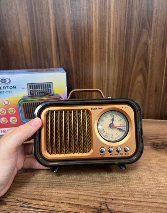 Everton Radyo Saatli Led Işıklı Güneş Panelli Nostaljik Radio RT-711