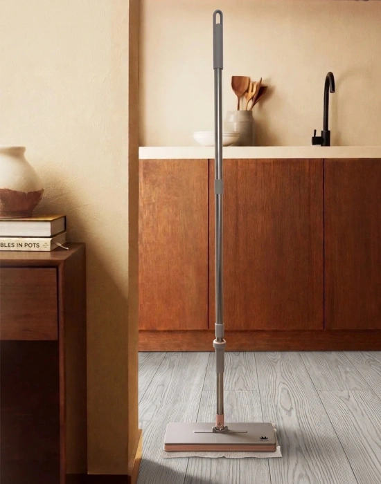 MİSS CLEAN ( 8 Adet Yedek Bezli ) 32 Cm Büyük Boy Tüm Bezlere Uyumlu Click Mop Kendinden Sıkıştırmalı Paspas