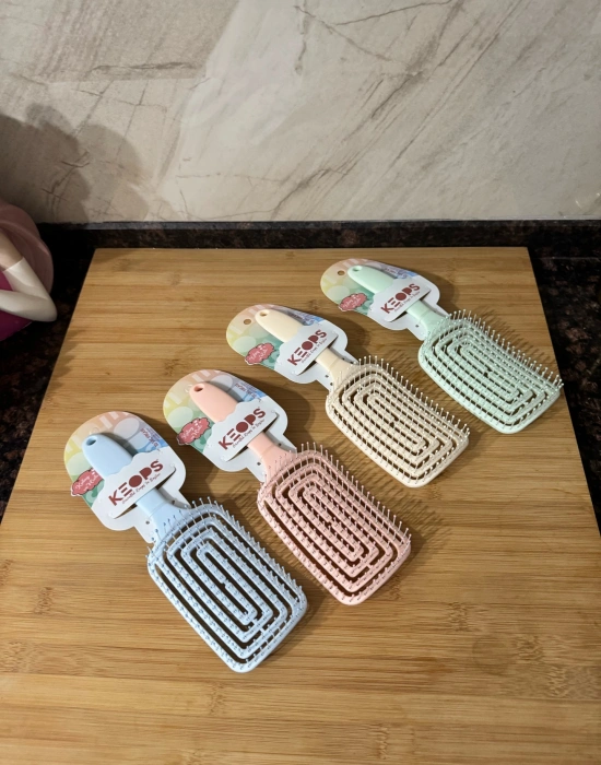 KK. Saç Fırçası Kare 3D Tarak Soft Renkli