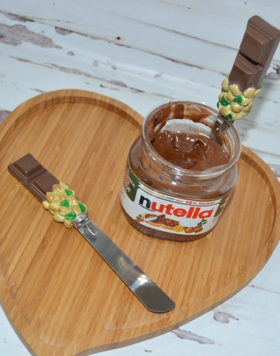 FINDIK SAPLI ÇİKOLATA BIÇAĞI