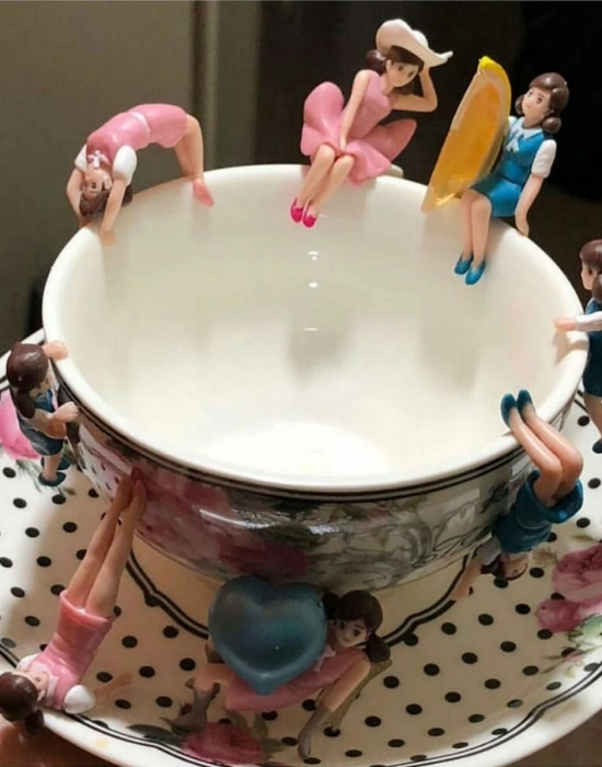 FUCHİKO SUNUMLUK BARDAK KIZ