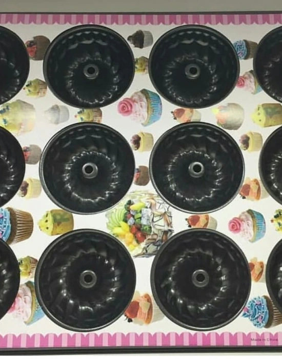 METAL GÖBEKLİ MUFFİN KABI