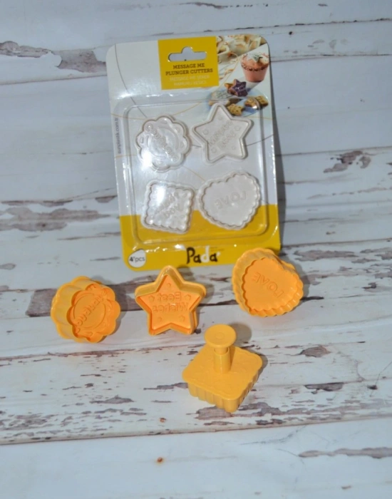 MİNİ HOME YAZILI FİGÜRLÜ HAMUR KESİCİ